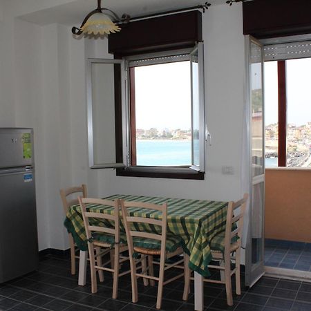 גיארדיני נאקסוס Appartamento Vista D'Incanto מראה חיצוני תמונה